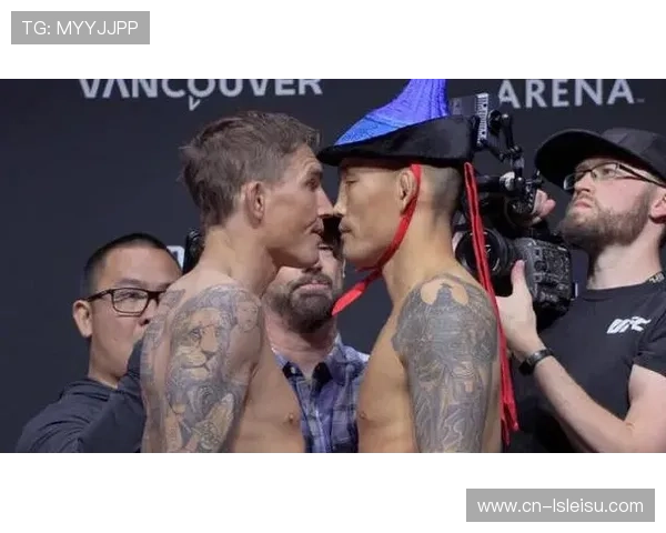 UFC官方确认里德尔因肋骨骨裂将休战三个月医疗团队透露伤情细节